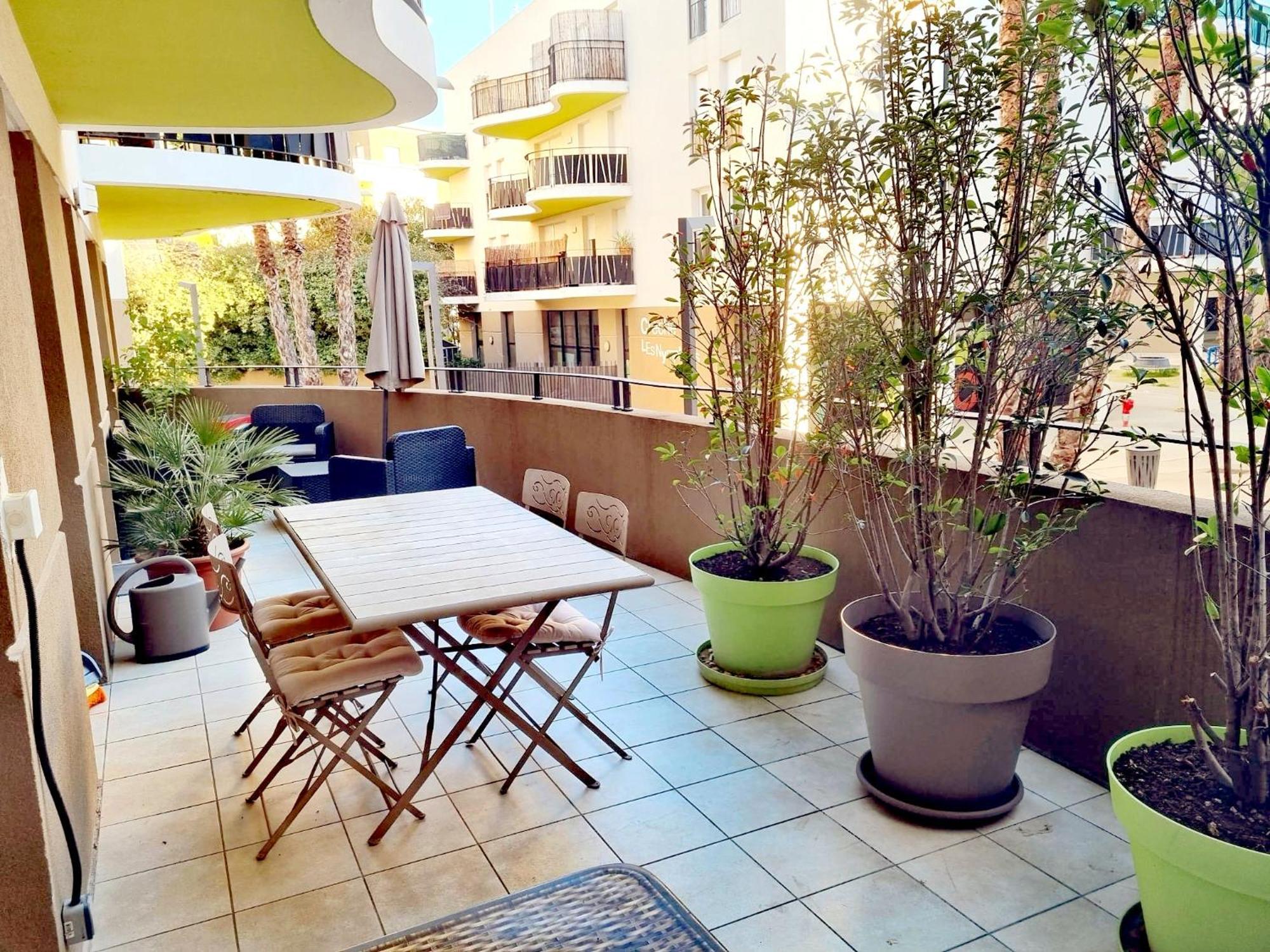 Grand Appartement Avec Garage Et Terrasse Castelnau-le-Lez Bagian luar foto